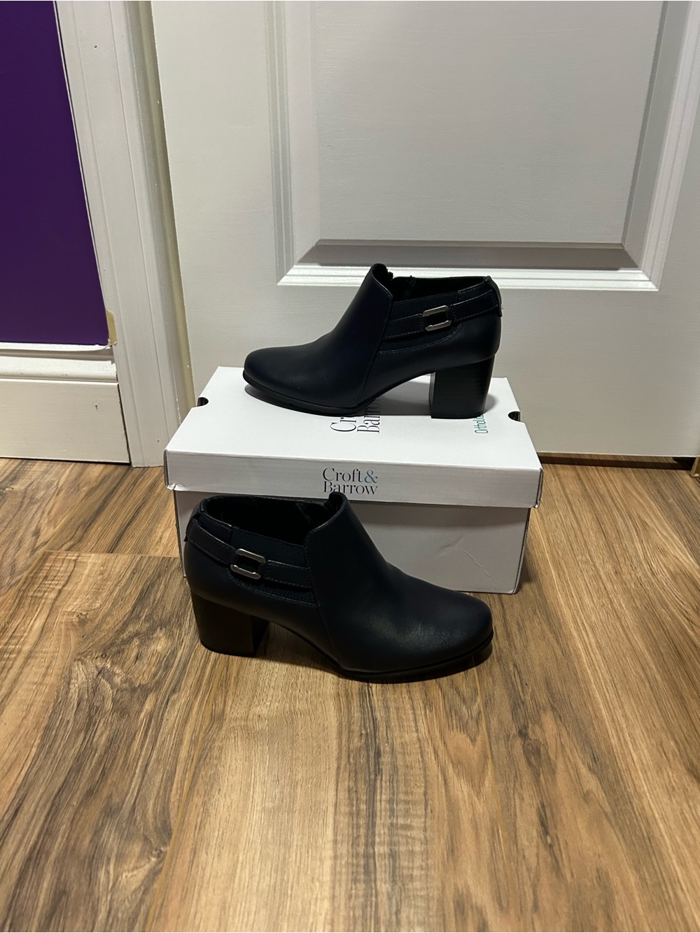 Croft & Barrow Rozzalyn Navy Women's Ankle Booties with Side Buckle Size 6.5